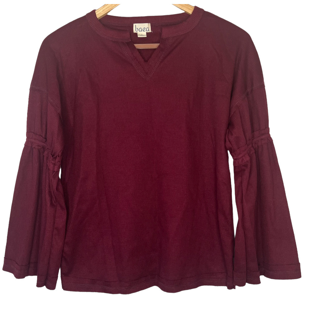 baea Women's Large Split Neck Bell Sleeve Waffle Knit Top Red - Sz L